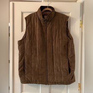 Men’s XL Quilted Vest. Size XL.
